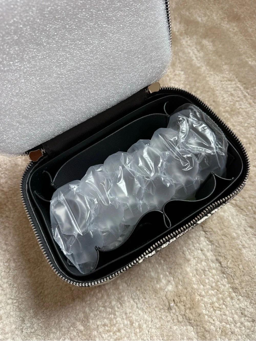 Etoile mini vanity bag - Picture 3 of 3